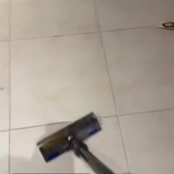 Dyson V12 Işık Çalışmıyor