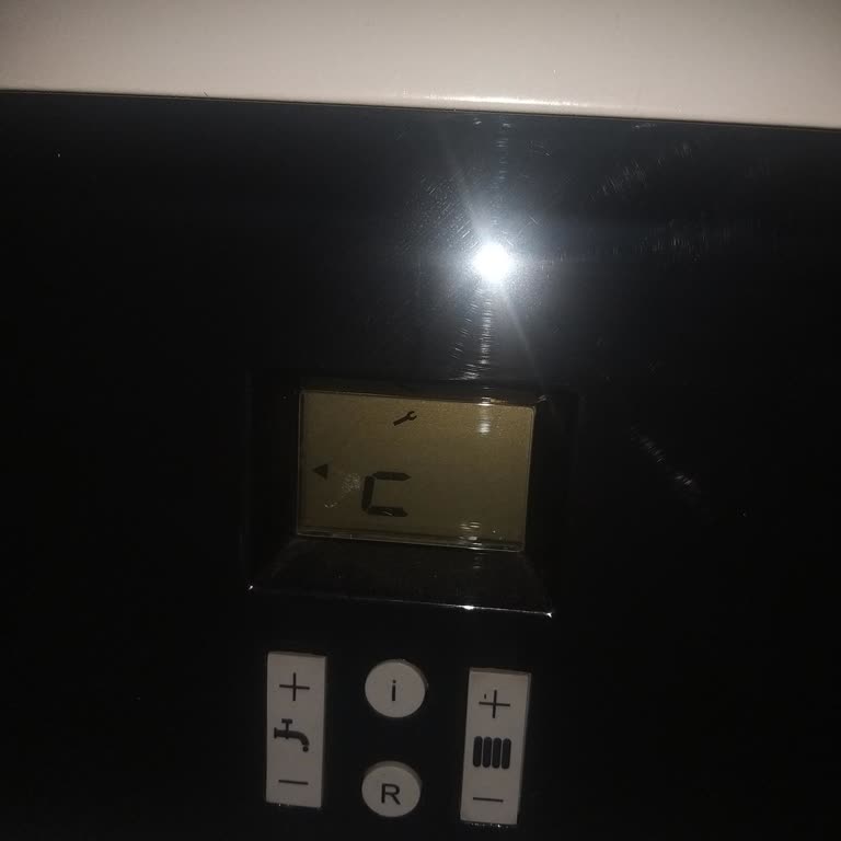 Airfel Kombi Arızalarıyla Başımız Dertte