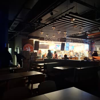 Ankara Sincan Popeyes: Yavaş Servis ve Eksik Ürünler