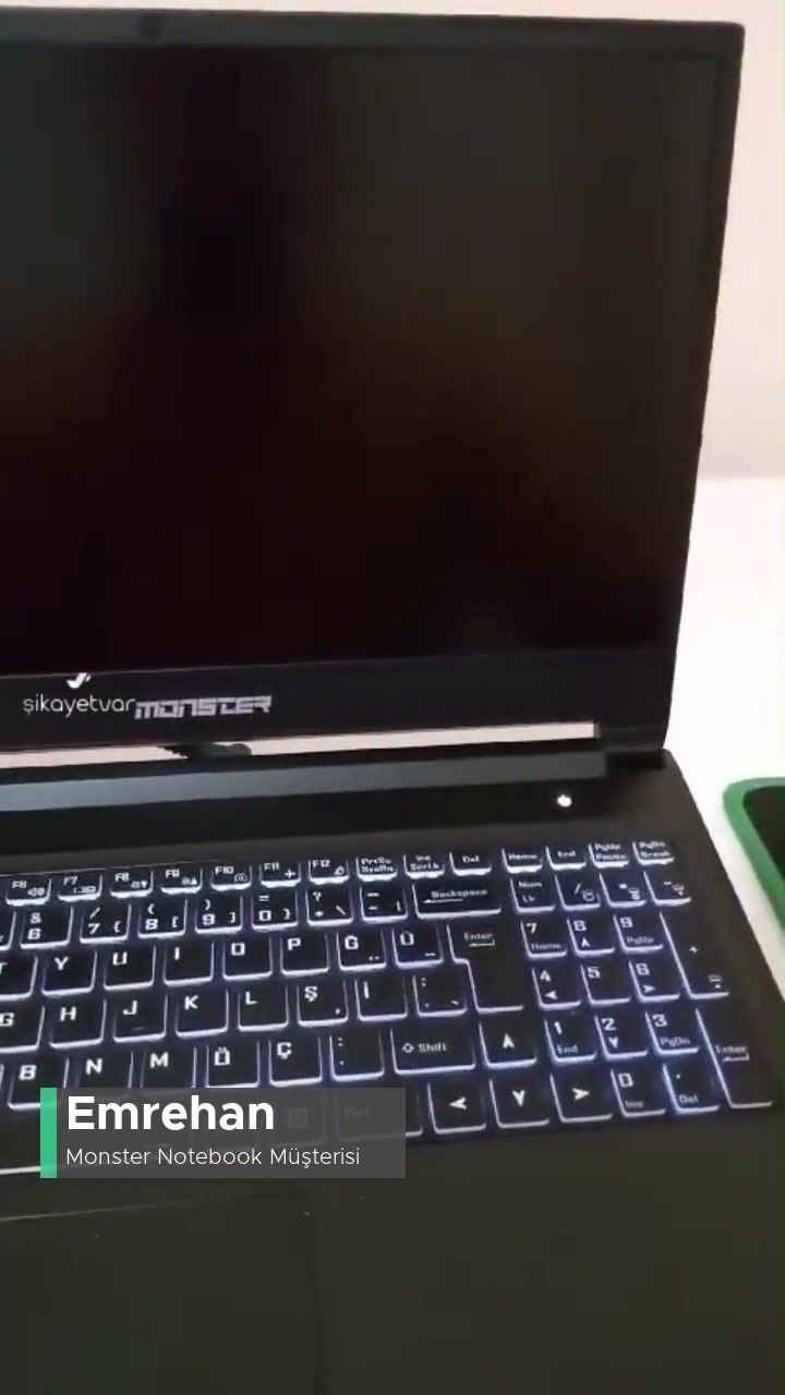 Monster Notebook Ekran Sorunu! videonun kapak resmi