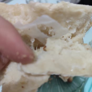 Kaşarın İçinden Plastik Parçası Çıktı