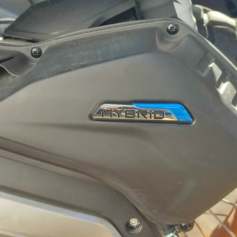 RKS Reale 125 Motosikletinde Eksik Hybrid Logosu Sorunu