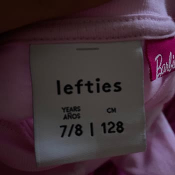 Lefties Sent Wrong Sizes Twice—No Customer Support Available