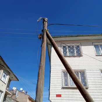 Şehrin Ortasında İnternetsiz Kalan Aile: Türk Telekom'un Vurdumduymazlığı