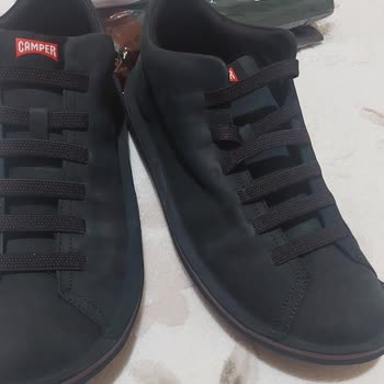 Ezilmiş Ayakkabı Ve İlgisiz Müşteri Hizmeti