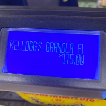 Fiyat Etiketleri Ve Çalışan Üslubu Sorunu