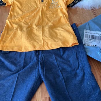 Yanlış Ürün Şoku: Kız Elbisesi Yerine Erkek Takımı Geldi!