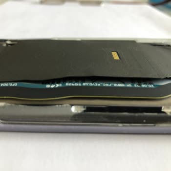 Samsung Note 20'de Pil Şişmesi Ve Yüksek Tamir Ücreti Sorunu