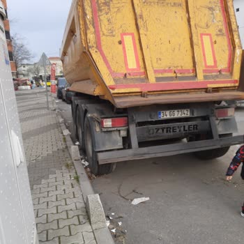 Tehlike Saçan Dorse: Kaza Riski Ve Görüş Engeli