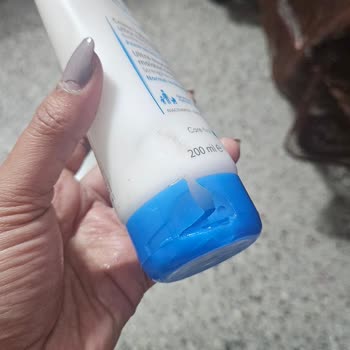 Получила поврежденный увлажняющий крем Bioderma Atoderm, прошу возврат