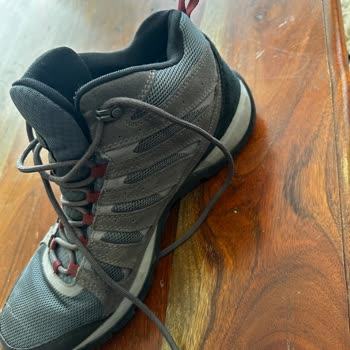 Columbia Botlarının Dayanıklılığı Hayal Kırıklığı Yarattı