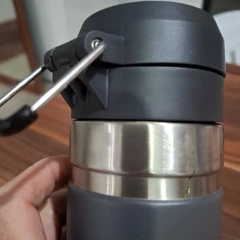 Stanley Termosun Akma Sorunu Ve İletişim Eksikliği