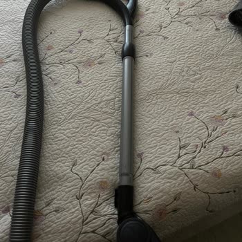 Arnica Süpürge Borusu İçeri Kaçıyor