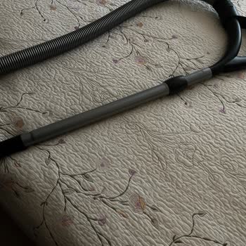 Arnica Süpürge Borusu İçeri Kaçıyor