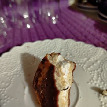 BİM'den Alınan Bisküvide Yabancı Cisim Şoku