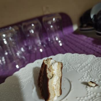 BİM'den Alınan Bisküvide Yabancı Cisim Şoku