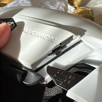 Hayati Tehlike Yaratan Kask Ve İlgisiz Müşteri Hizmetleri