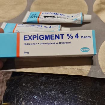 Expigment %4 Kremde Anormal Parçalar Ve Siyah Sıvılar