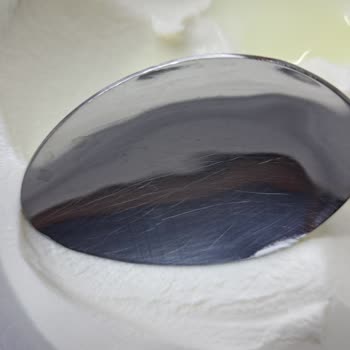 Harras Yoğurt: Yeni Ambalaj, Düşük Kalite