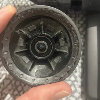 Dyson V15: Yüksek Fiyat, Düşük Dayanıklılık