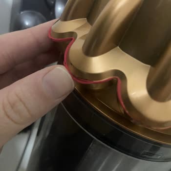 Dyson V15: Yüksek Fiyat, Düşük Dayanıklılık