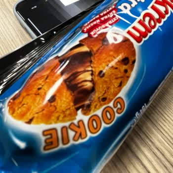 Ülker Biskrem Extra'nın Yanıltıcı Görseli Ve Kalitesiz Çikolatası