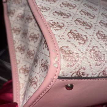 Kaliteli Marka, Kalitesiz Deneyim: Guess Çanta Sorunu