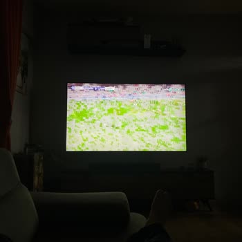 UEFA Maç Yayınında Sürekli Kesinti Sorunu