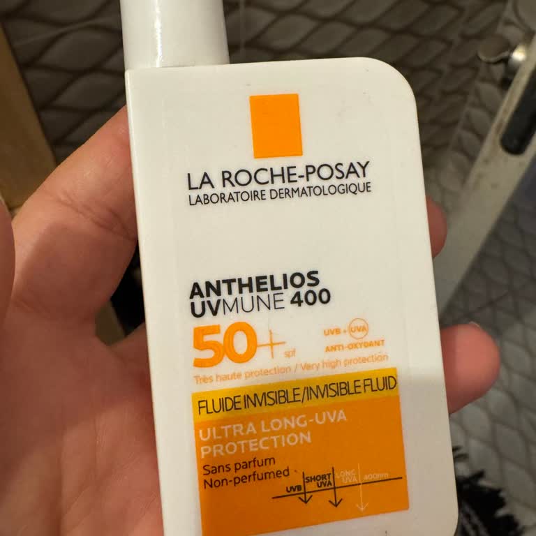 La Roche-Posay Anthelios UVMune 400 Smells Like Spices & Meat—Unusable