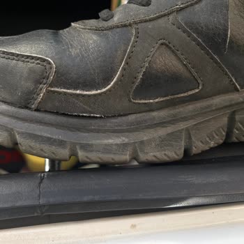 Skechers Shoes Fell Apart & Logo Faded on Sweatpants Within Months