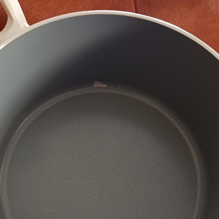 A101'den Aldığımız Tencerenin Teflonu 3 Kullanımda Soyuldu