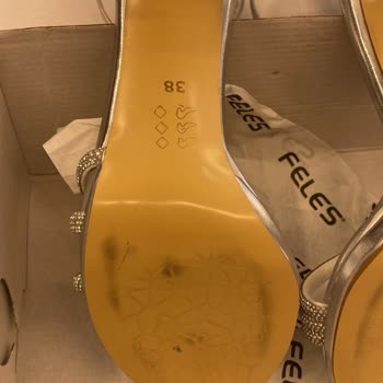 İade Edilmeyen Kirli Ve Büyük Ayakkabı Sorunu