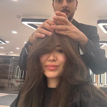 Güven Sarsan Kuaför Deneyimi: Kötü Kesim Ve İlgisizlik