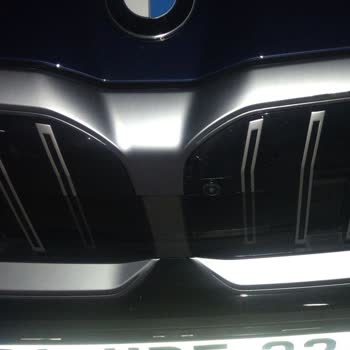 BMW 5.20d Xdrive Ön Panjurunda Soyulma Sorunu