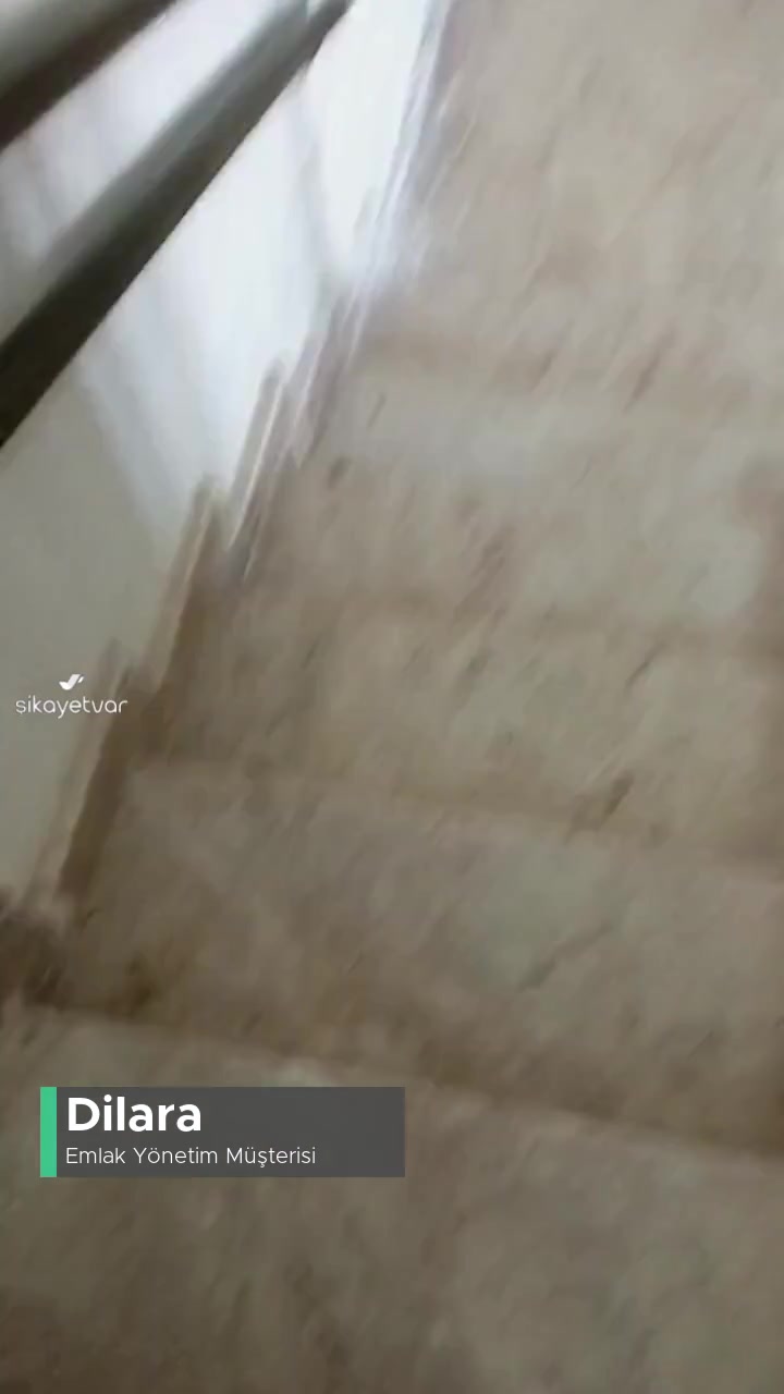 TOKİ Emlak Yönetimi Aidatlara Rağmen Apartmanın Hali! videonun kapak resmi