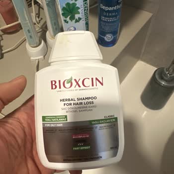 Yanlış Şampuan Seçimi Saç Derimde Kaşıntıya Sebep Oldu