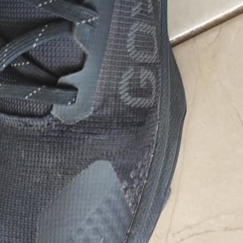 Nike Pegasus Trail 4 Gore-Tex—Toe Area Damaged, No Support from Nike