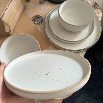 Karaca-Retoure ohne Rückmeldung – Falsche Produkte geliefert und Erstattung ausstehend