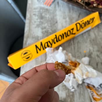 Hijyen Sorunu: Dönerde Tavuk Tüyü Ve Kılı