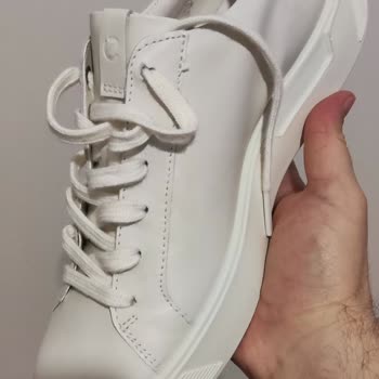 İlk Giyimde Yırtılan Ayakkabı Ve Sorumsuz Müşteri Hizmetleri