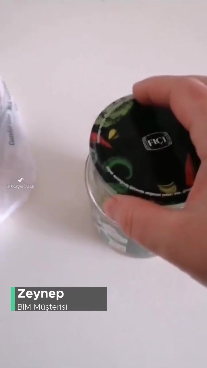 BİM Fıçı Turşu İçinden Çıkan Cam videonun kapak resmi