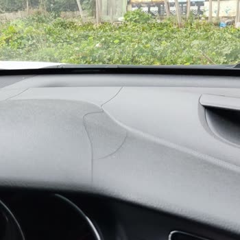 Kia CEE'd Araçlarda Göğüs Çatlağı Sorunu