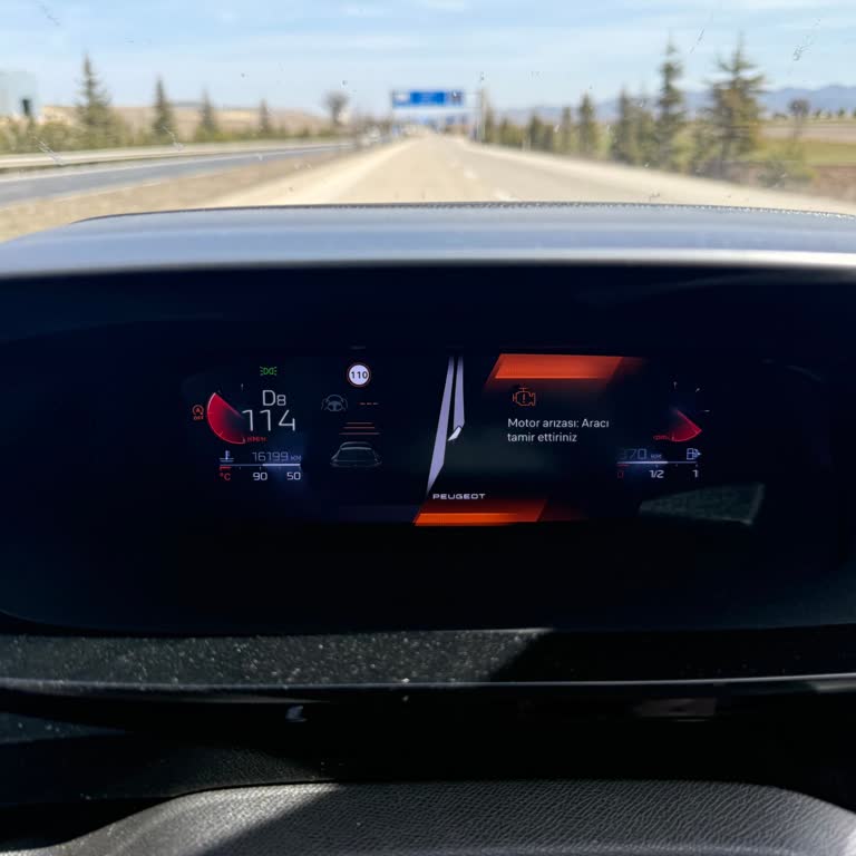 Peugeot 408 Enjektör Sorunu Ve Ekran Problemleri