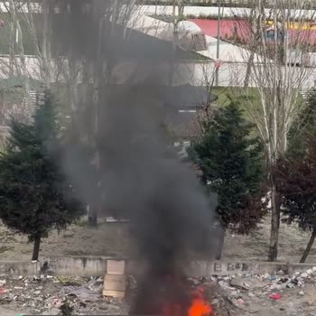 İstanbul Büyükşehir Belediyesi Esenyurt Gaziler Parkındaki Gecekondular Kaldırılsın!