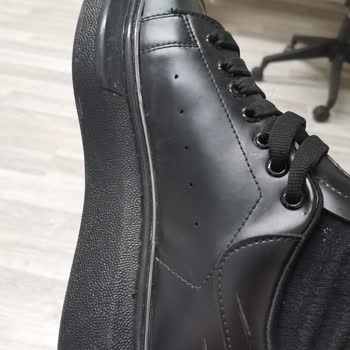 Ayakkabının Cırk Cırk Sesi Ve Elle Shoes'un İlgisizliği