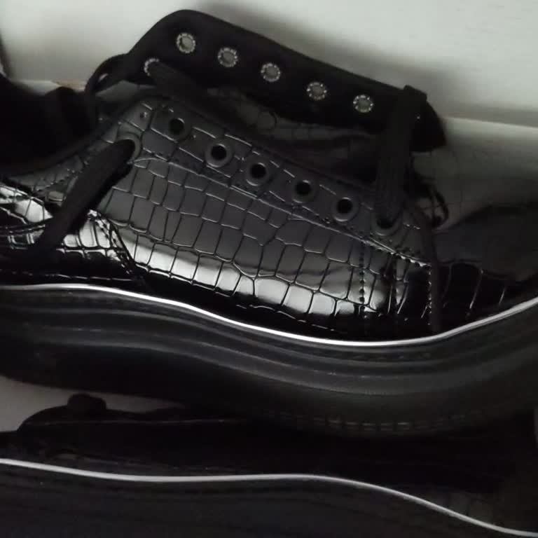 Beklentileri Karşılamayan Ayakkabı Deneyimi: Hayal Kırıklığı Ve Zaman Kaybı