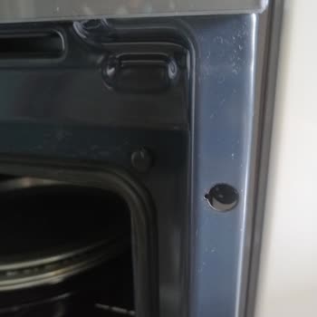 Yetkili Servis Hizmetinde Güven Sorunu Ve Zarar Görmüş Mobilyalar