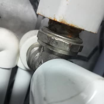 Üçay Mühendislik Garanti Verilen Ürün Paslandı, Çözüm Yok