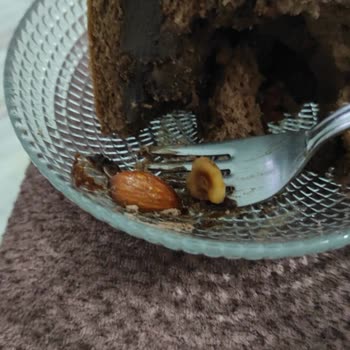 Yanlış İçerik Ve Kuru Kek Hayal Kırıklığı