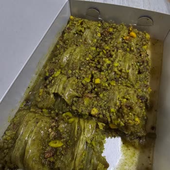 Hayatımın En Kötü Tatlı Deneyimi: Fıstıklı Çimdik Hayal Kırıklığı